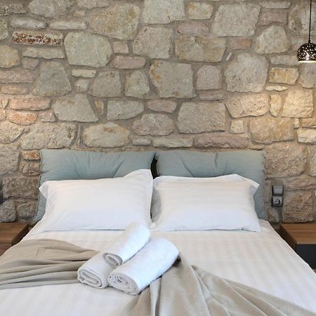 Michelangelo Suites And Apartments Valanidorachi エクステリア 写真