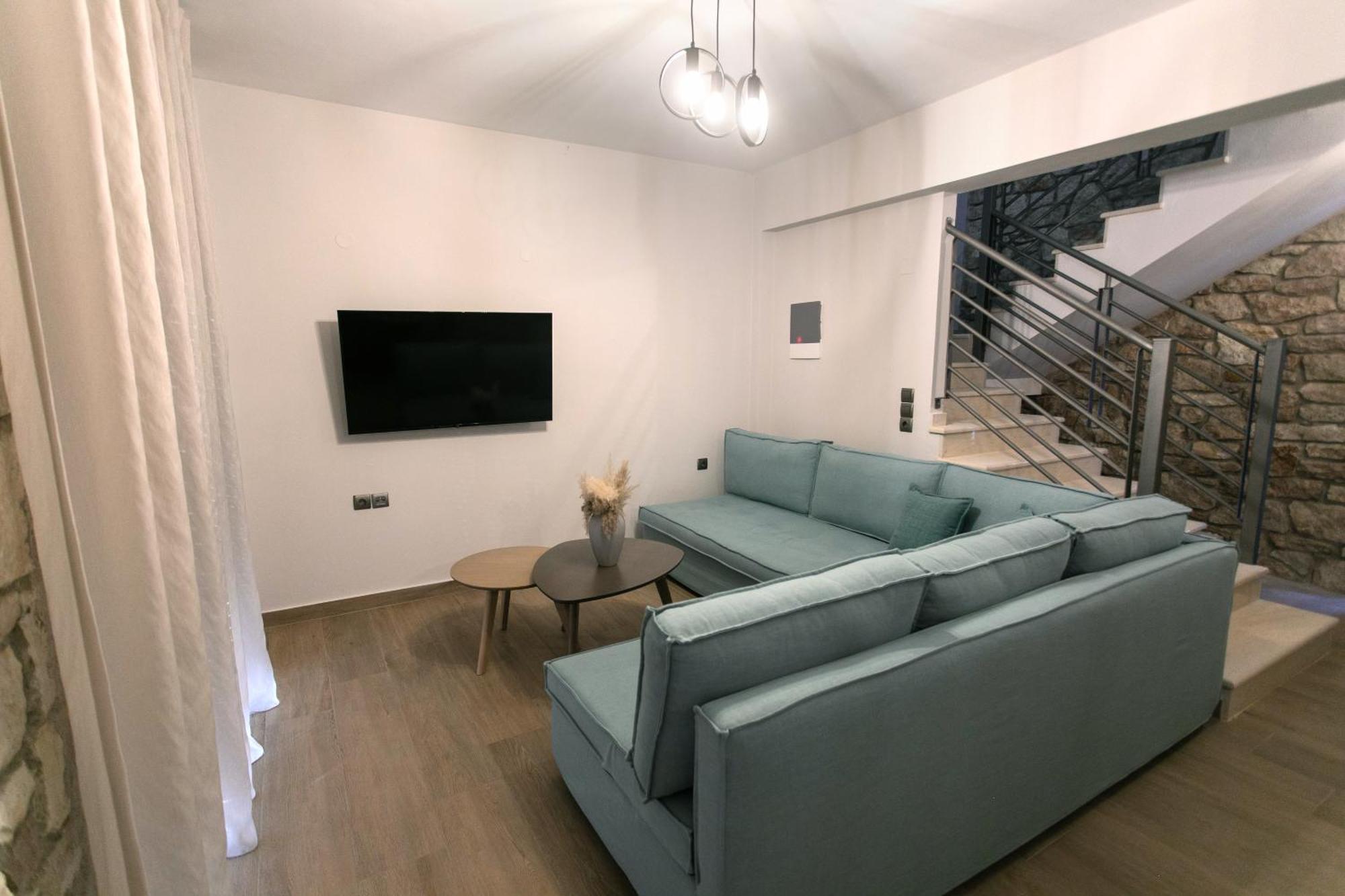 Michelangelo Suites And Apartments Valanidorachi エクステリア 写真