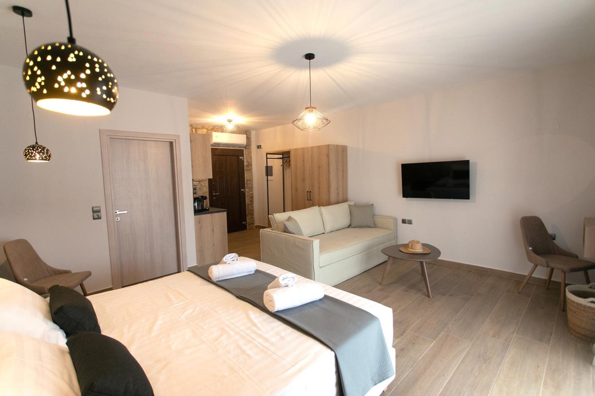 Michelangelo Suites And Apartments Valanidorachi エクステリア 写真
