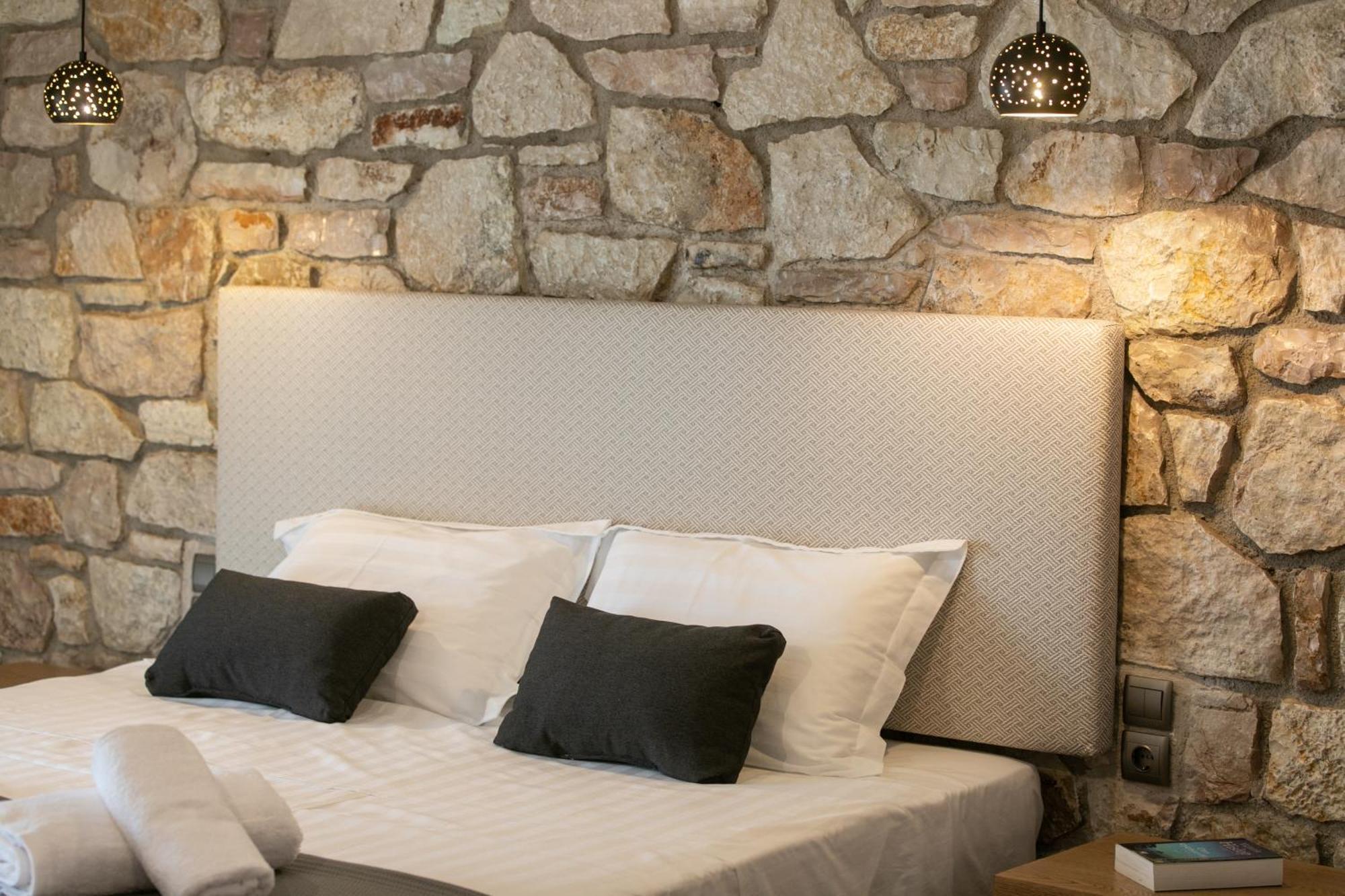 Michelangelo Suites And Apartments Valanidorachi エクステリア 写真